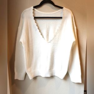 Molly Braken cream sweater -size M